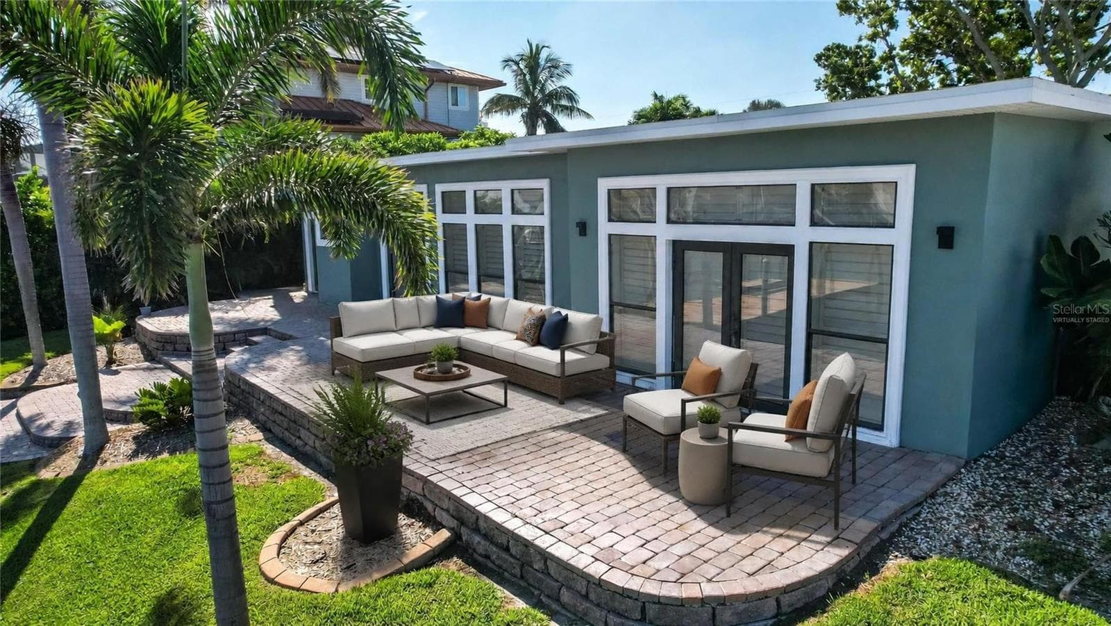 VIRTUALLY STAGED - 440 PALM IS SE, CLEARWATER BEACH
