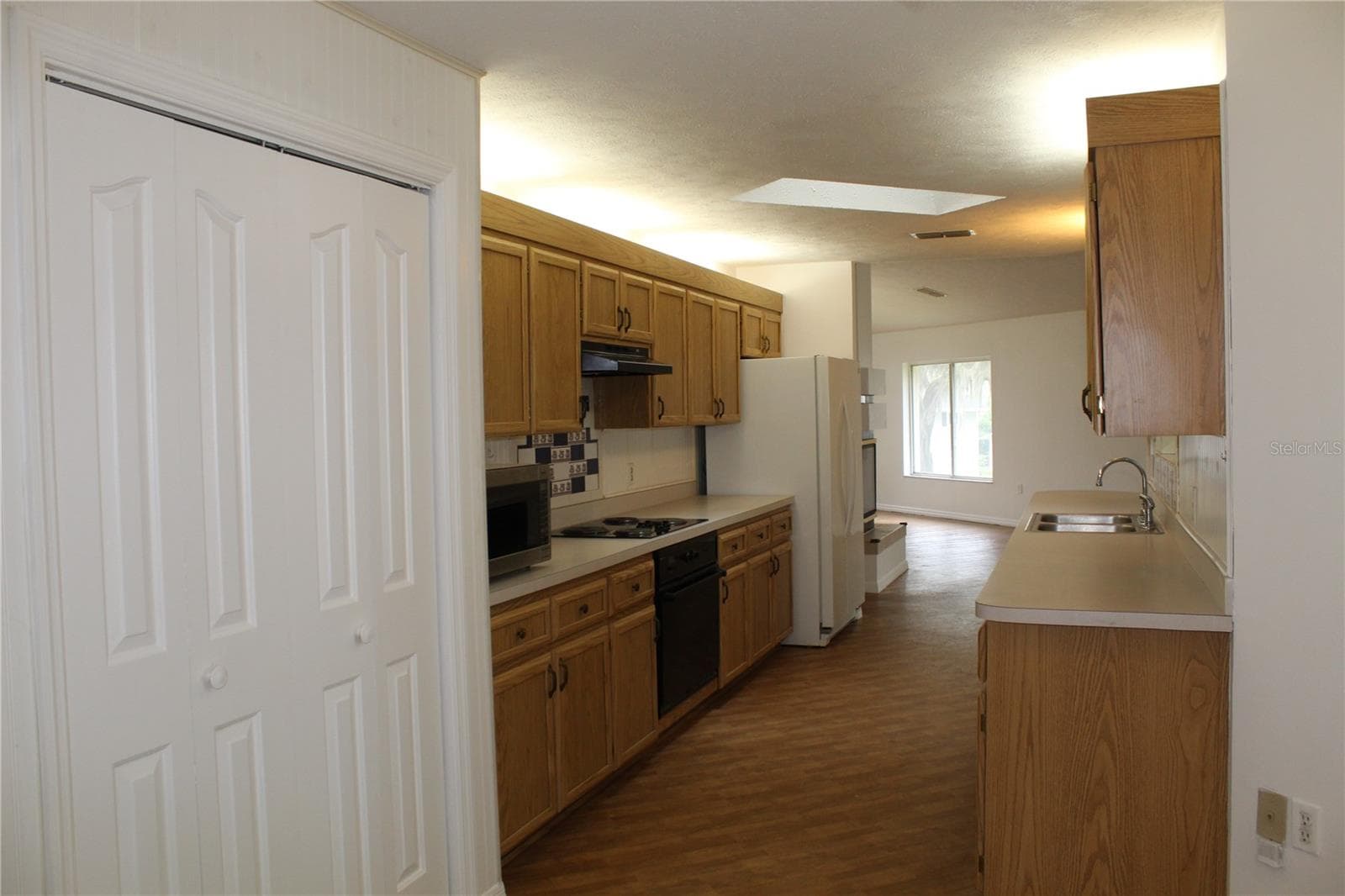 Single Family Residence at 38901 ELLA DR, LADY LAKE, photo 16 of 58