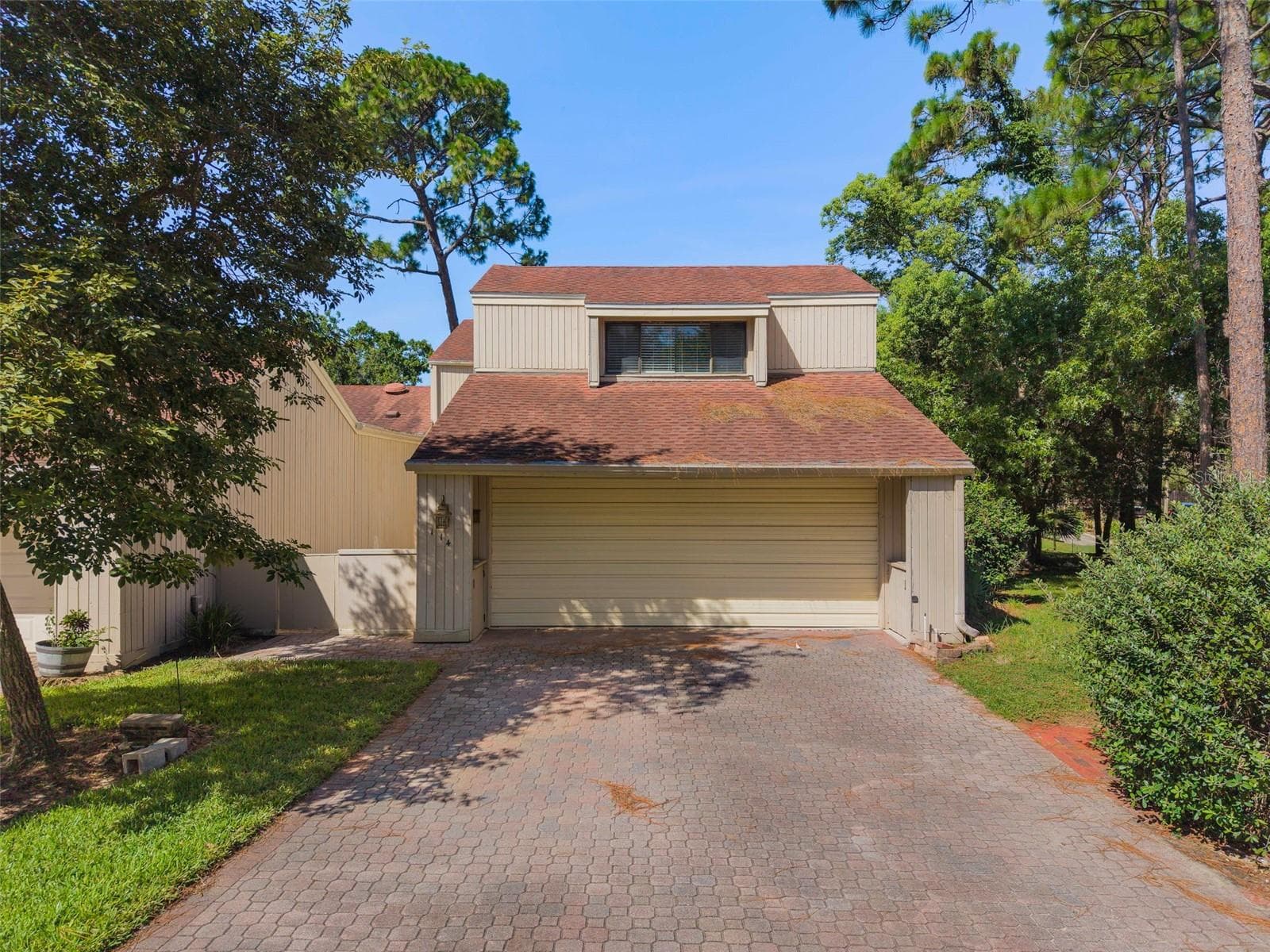 114 HIDDEN OAK DR