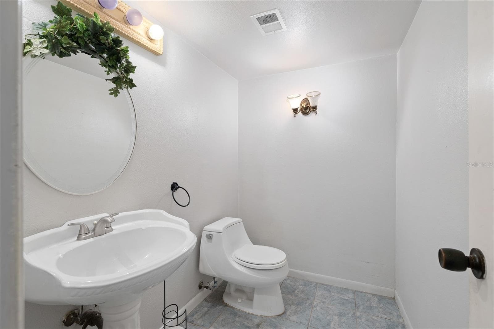 Townhouse at 114 HIDDEN OAK DR, LONGWOOD, photo 8 of 40