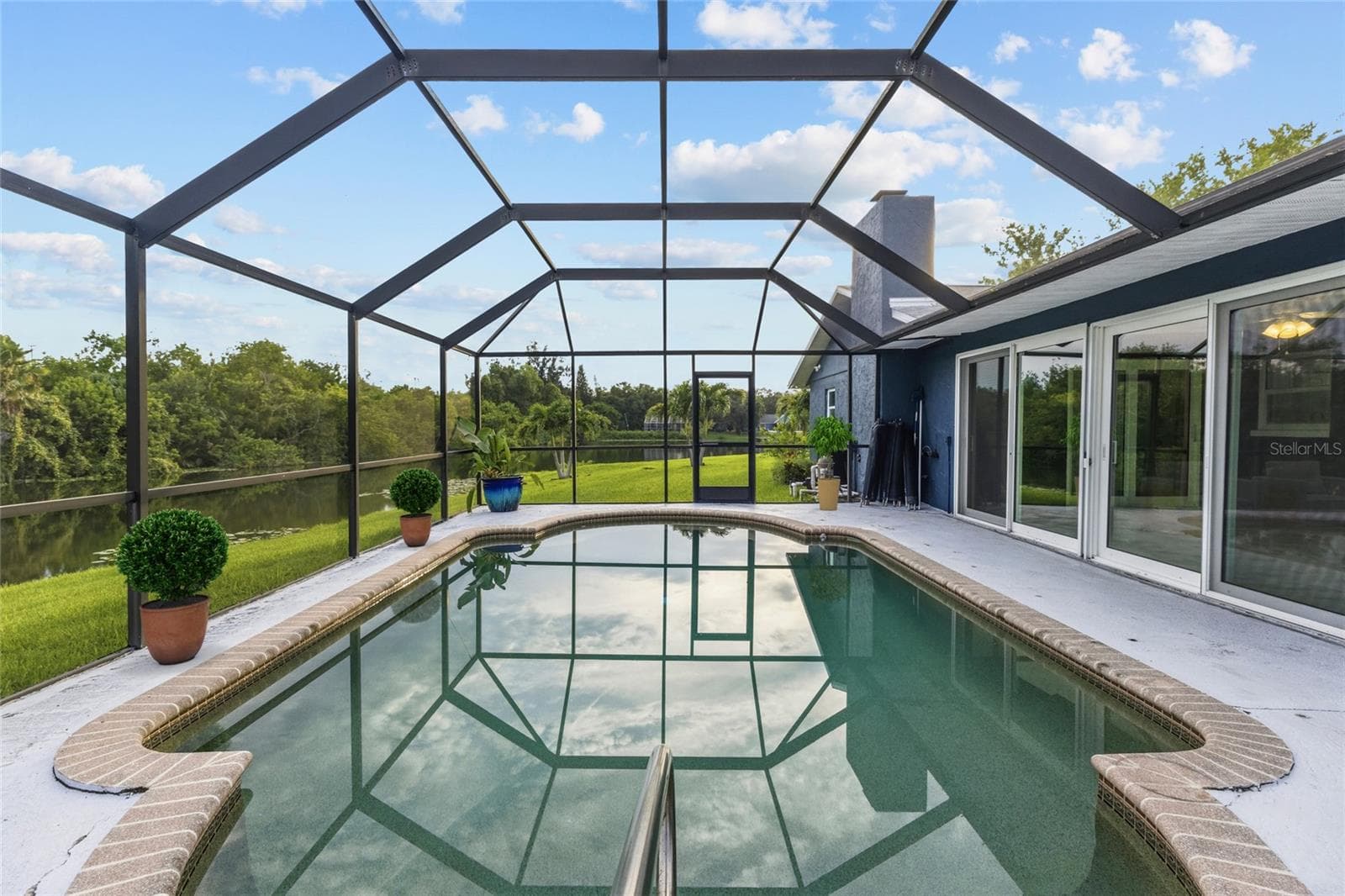 Single Family Residence at 1401 GEORGETOWNE DR, SARASOTA, photo 14 of 71