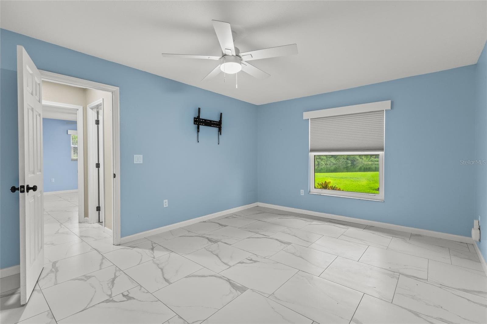 Single Family Residence at 1401 GEORGETOWNE DR, SARASOTA, photo 31 of 71