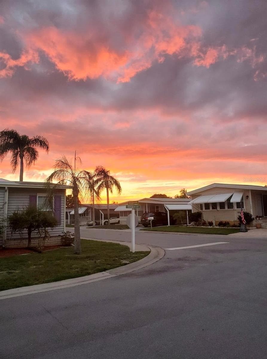 Sunsets in Fairway Village - 1100 BELCHER RD S #787, LARGO