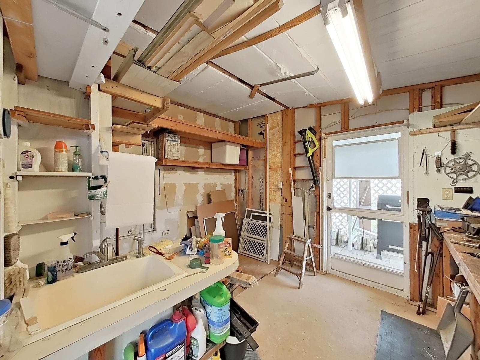 Manufactured Home at 5083 LODGEWOOD DR, LAKELAND, photo 35 of 42