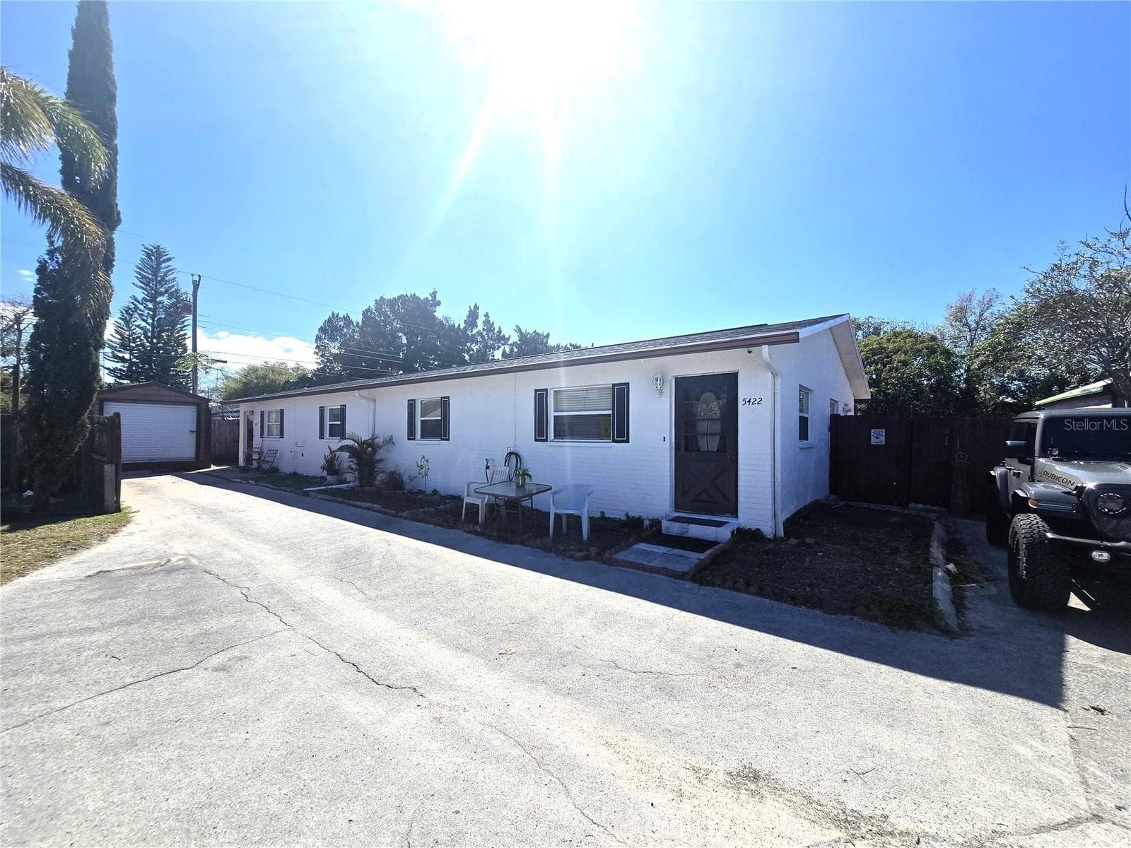 5422 AMY LN