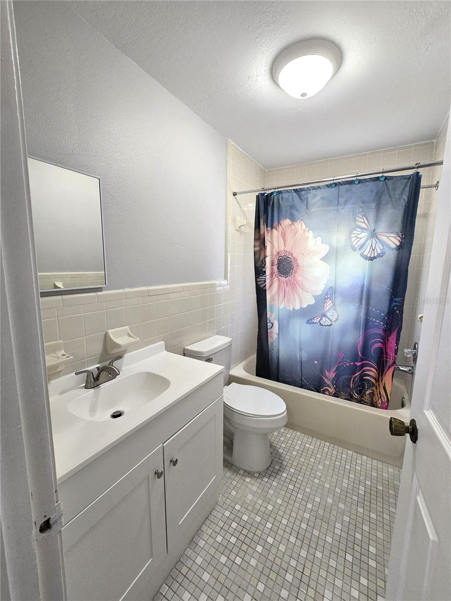 Duplex at 5422 AMY LN, NEW PORT RICHEY, photo 8 of 18