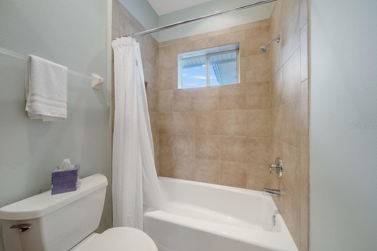 Single Family Residence at 5918 BAHAMA SHORES DR S, ST PETERSBURG, photo 20 of 46