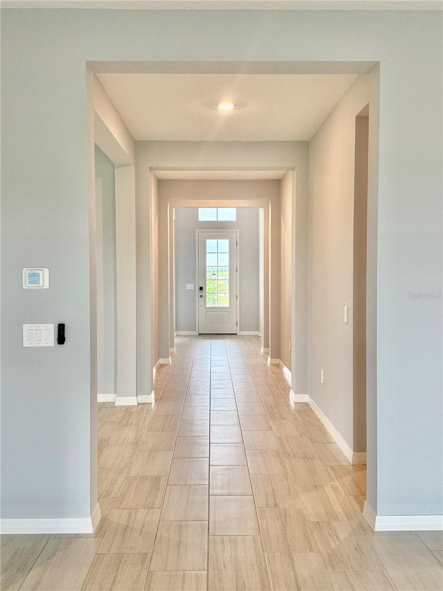 Single Family Residence at 19227 SCALLOP LOOP, LAKEWOOD RANCH, photo 3 of 42