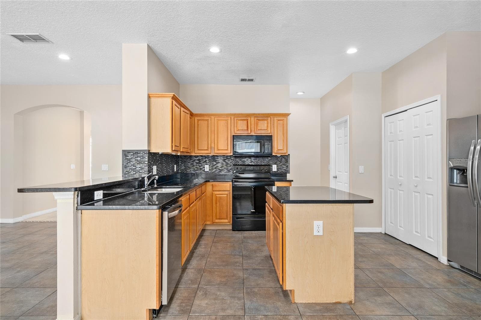 Single Family Residence at 13821 AMBERLEIGH RD, ORLANDO, photo 18 of 56