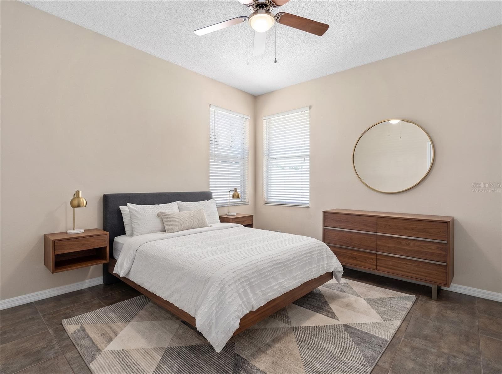 Virtually staged - 13821 AMBERLEIGH RD, ORLANDO