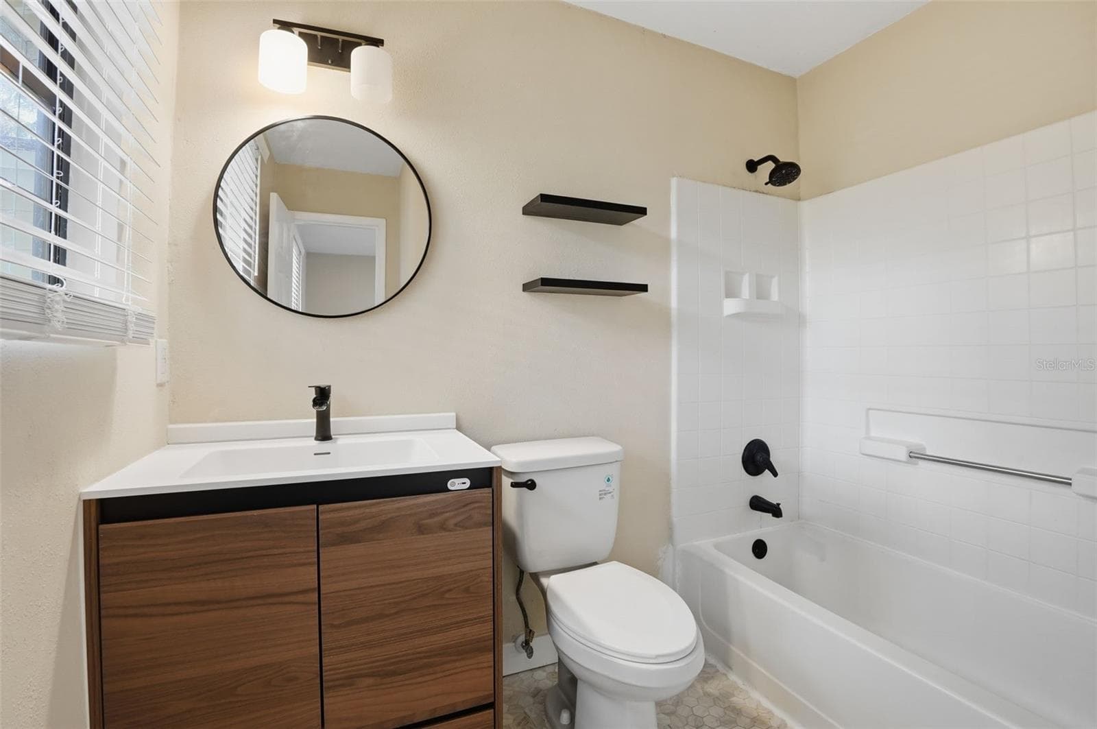 Master Bathroom - 254 OLEANDER PL, ORMOND BEACH
