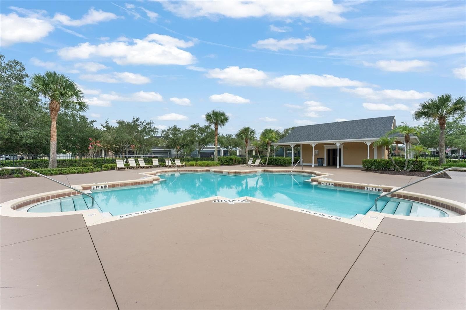 Community Pool - 14127 SOUTHERN RED MAPLE DR, ORLANDO