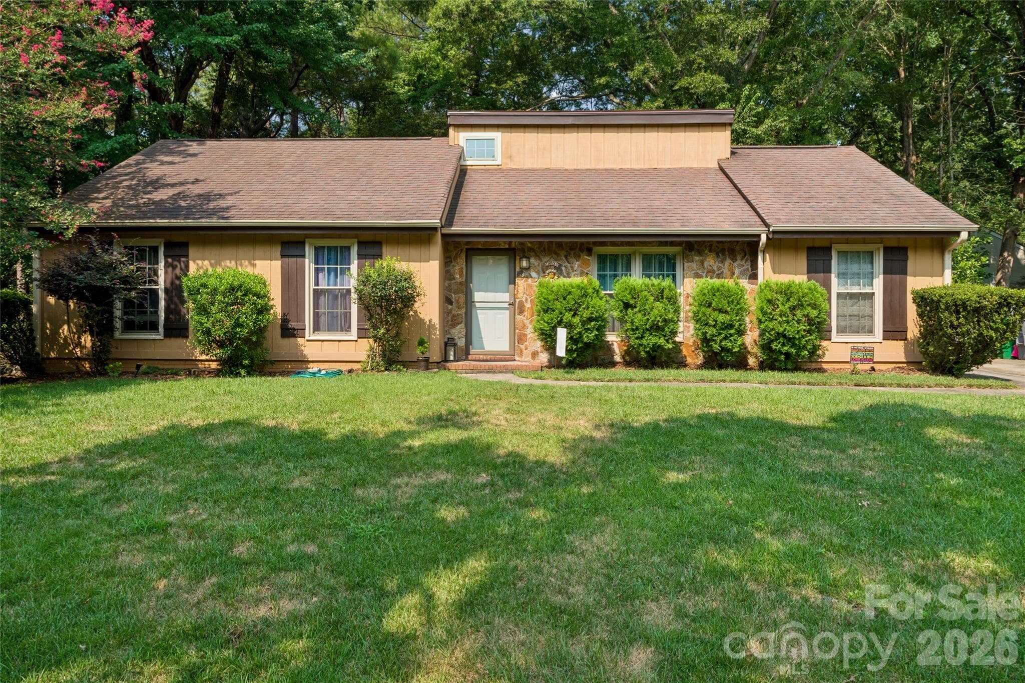 4737 Autumn Leaf Lane