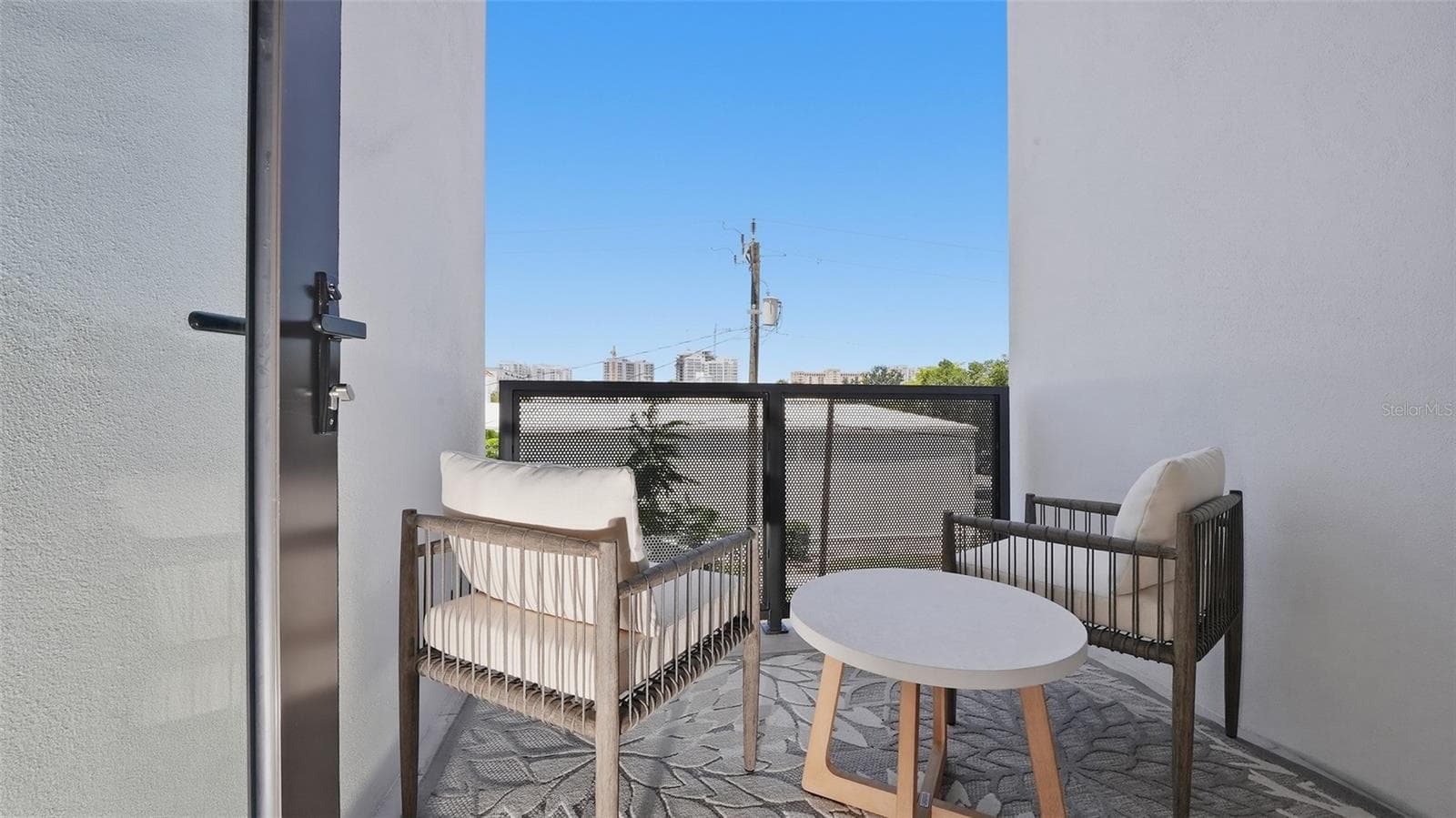 Enjoy Sarasota's spectacular sunsets from your private patio facing west across the Rosemary Arts & Design District. - 430 KUMQUAT CT #202, SARASOTA