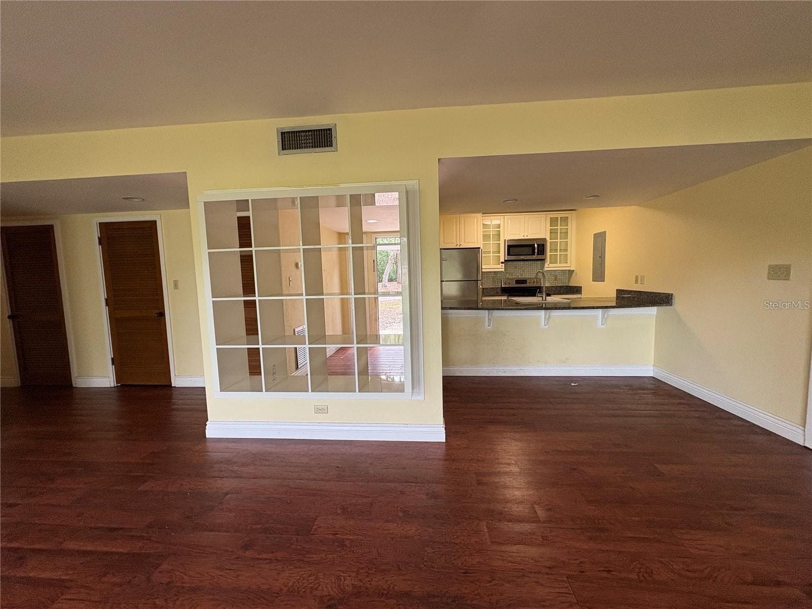 Condominium at 193 PALM VIEW CT #3453/4, HAINES CITY, photo 3 of 9