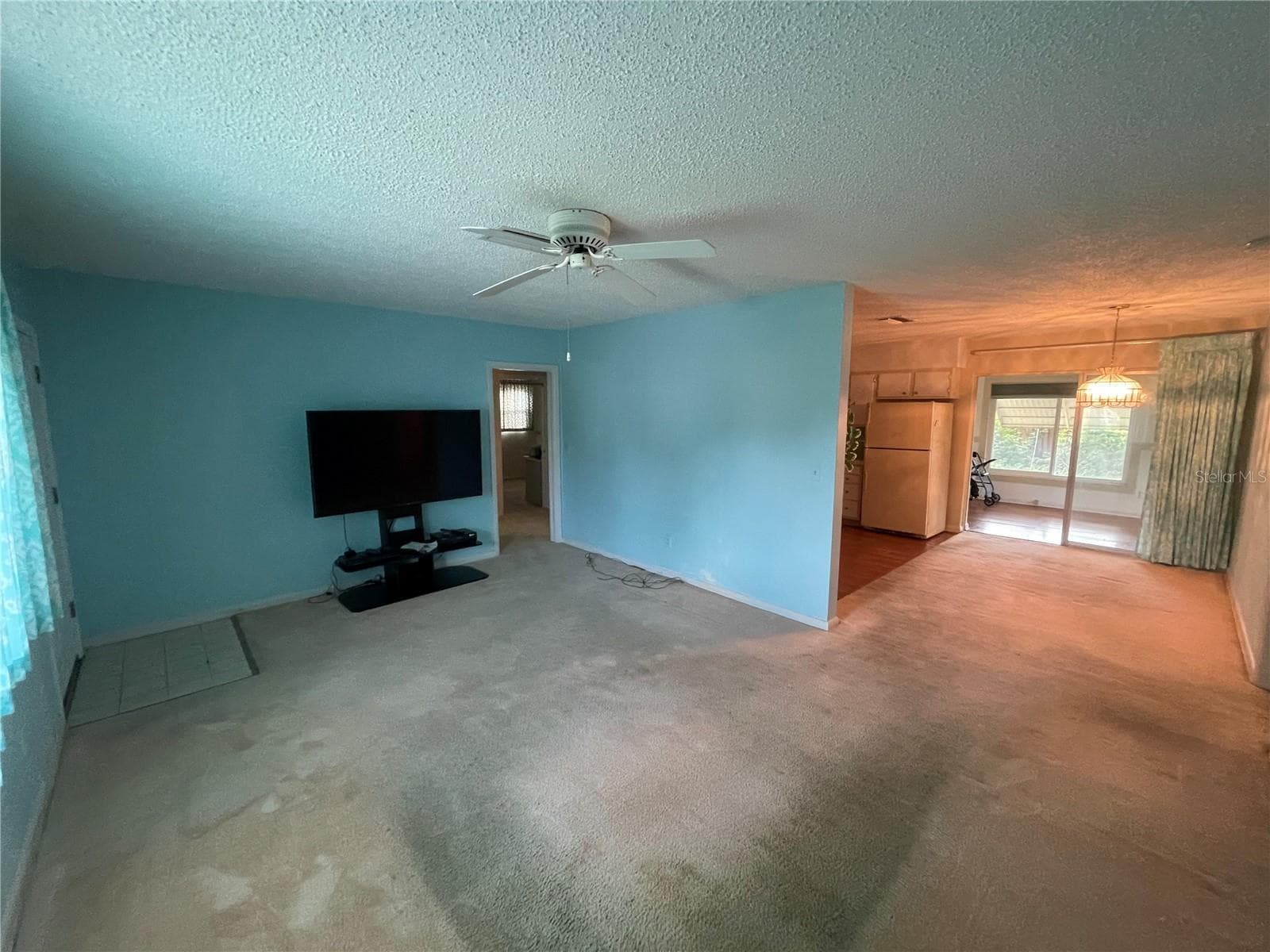 Single Family Residence at 635 DEVILLE DR E, LARGO, photo 5 of 15