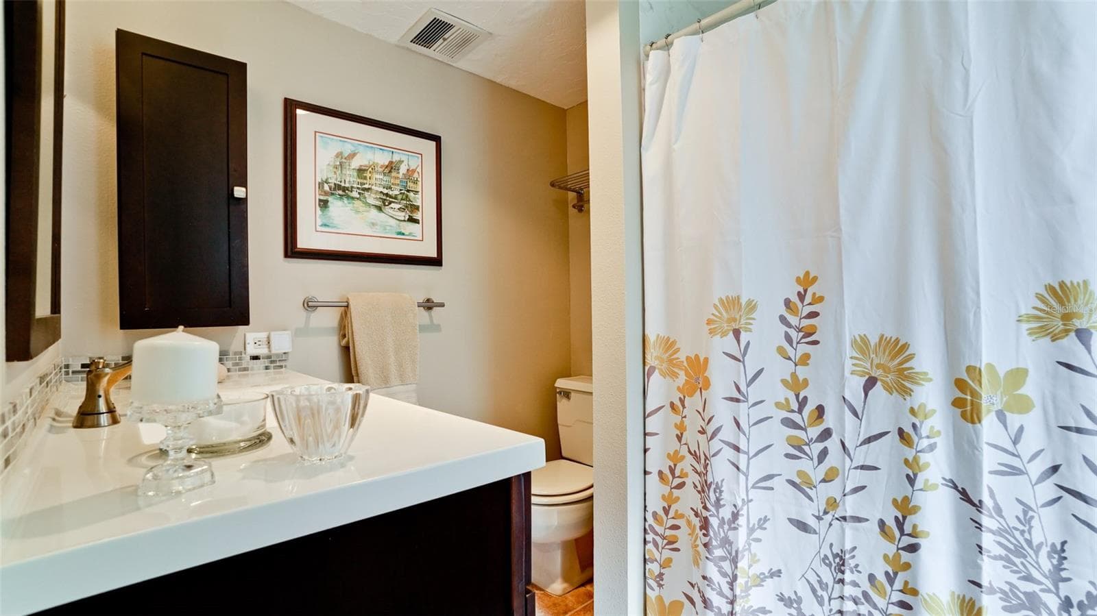 Condominium at 1400 1ST AVE W #206, BRADENTON, photo 18 of 41