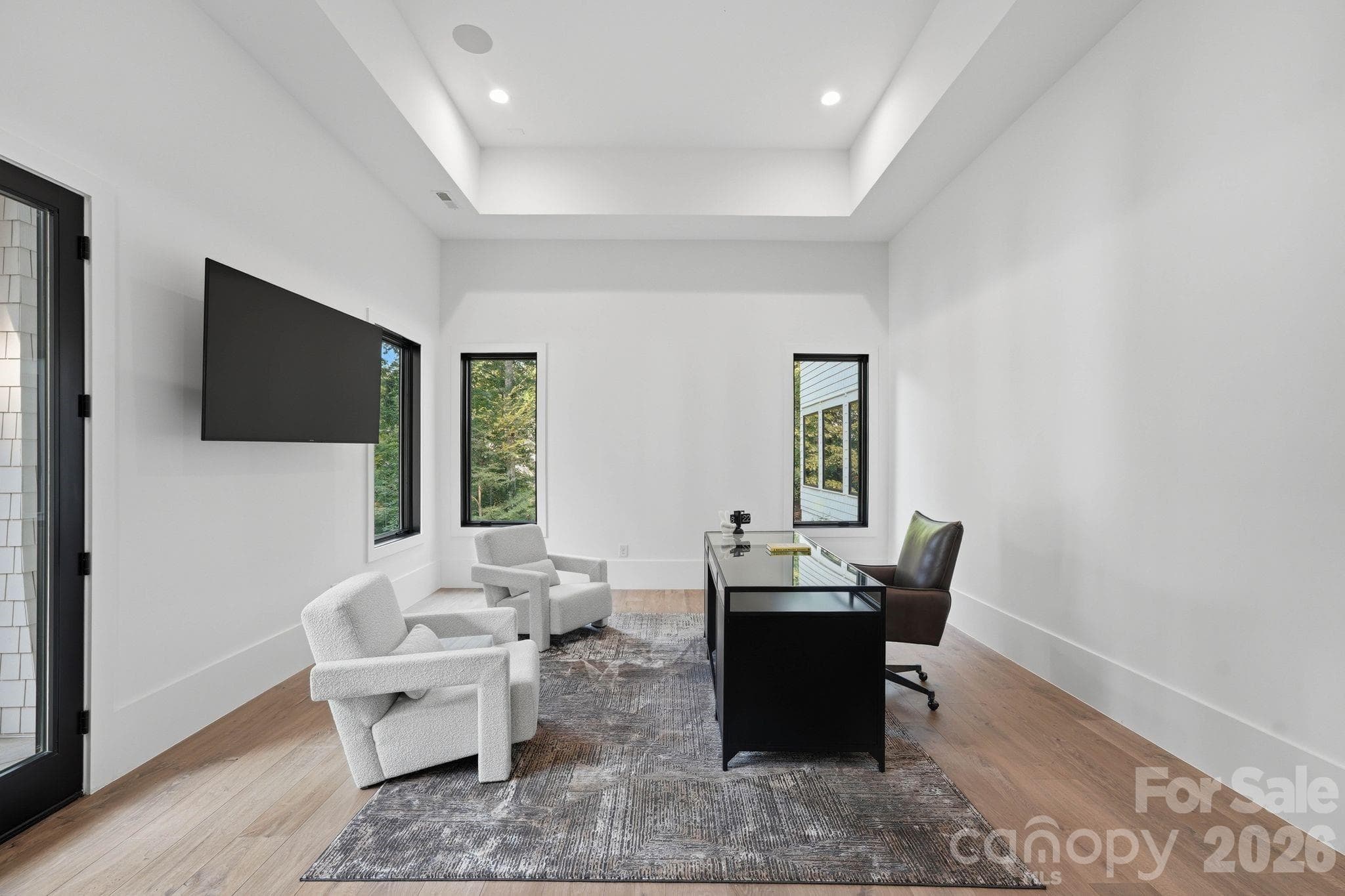 Study with a walk in closet and full bathroom - 13702 Sage Thrasher Lane, Charlotte