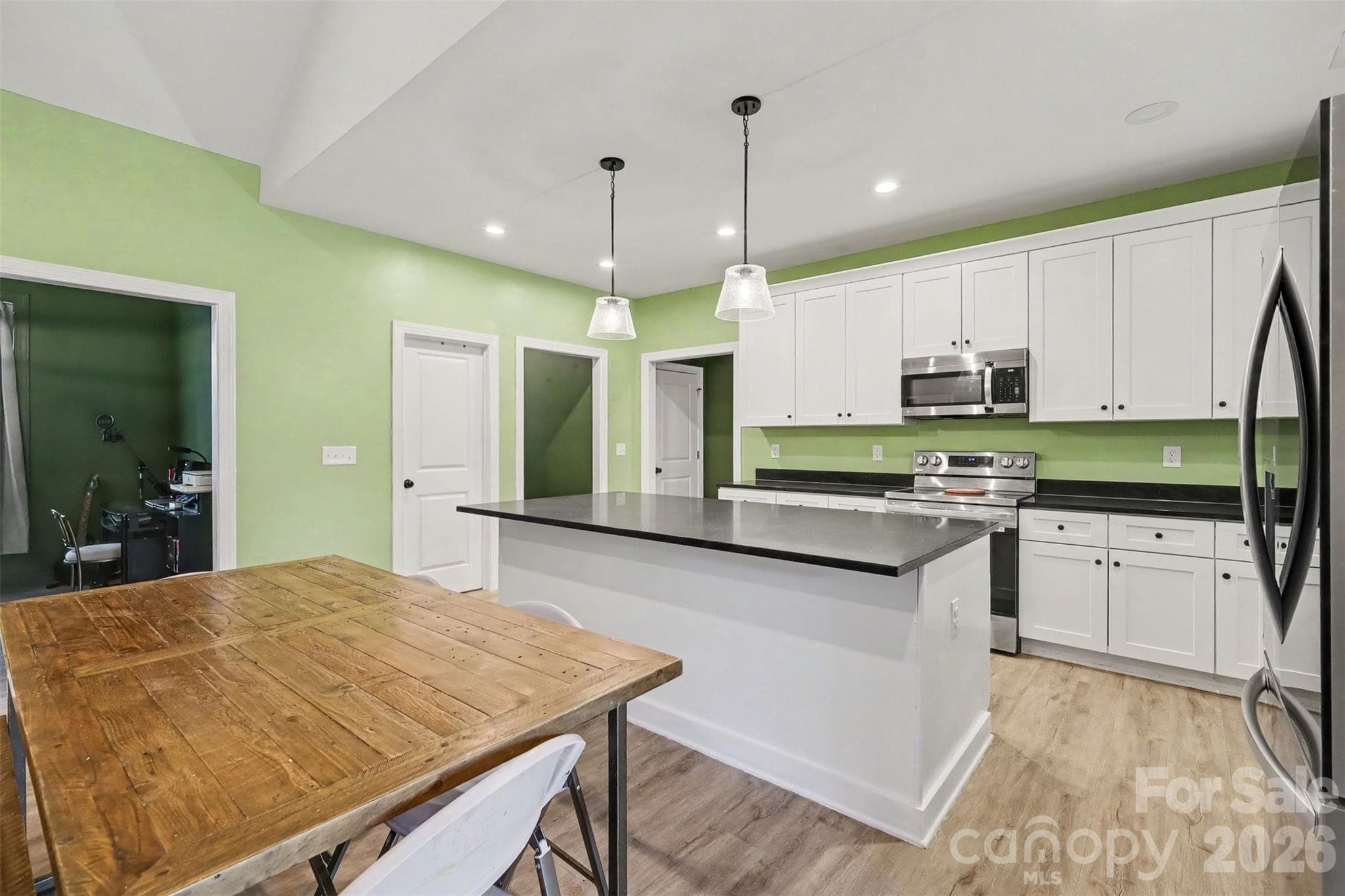Single Family Residence at 1424 Autumnwood Drive, Rock Hill, photo 15 of 32