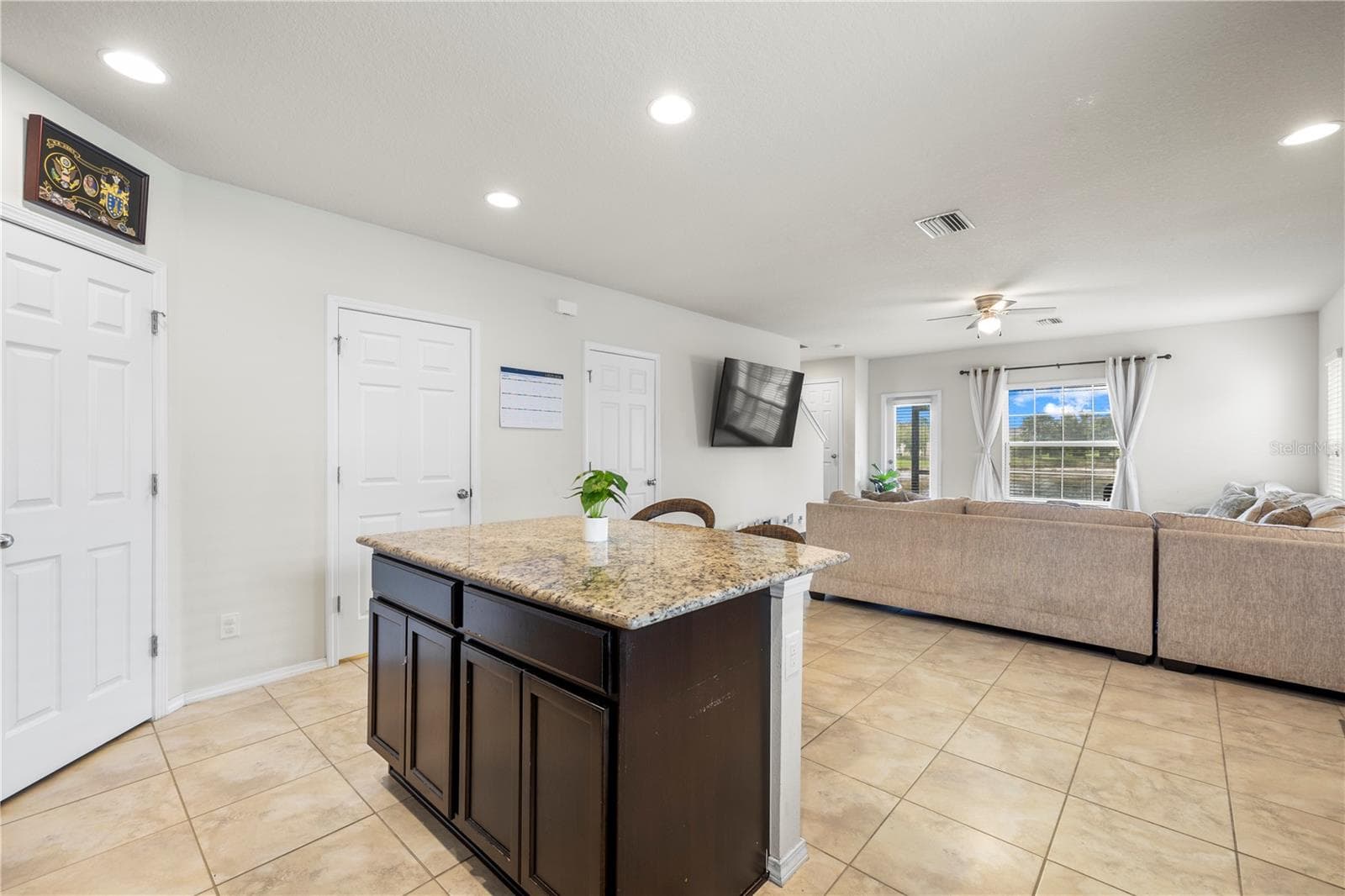 Townhouse at 9335 AMERICAN HICKORY LN, RIVERVIEW, photo 12 of 44