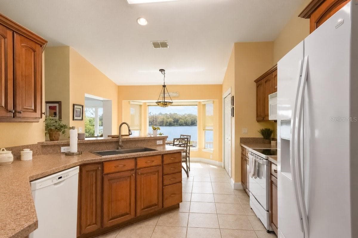 Single Family Residence at 1081 NE 130TH TER, SILVER SPRINGS, photo 18 of 72