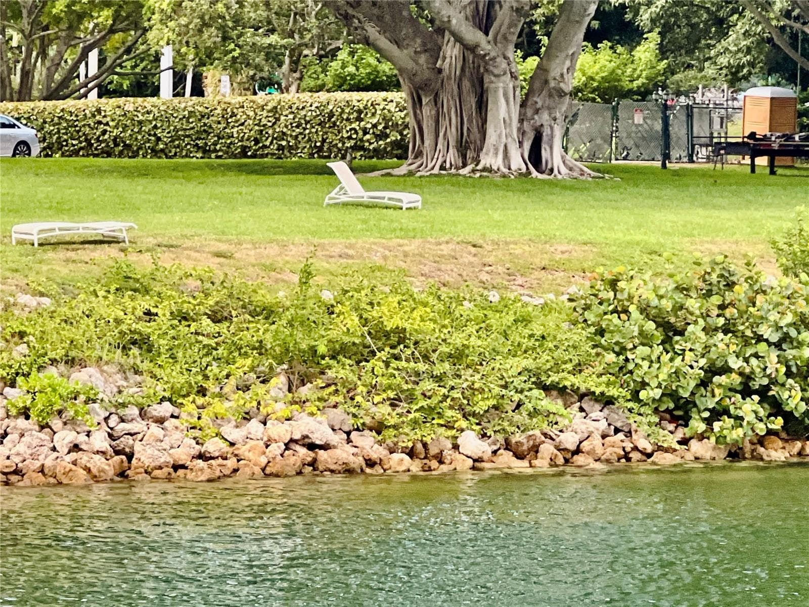 Condominium at 304 GOLFVIEW RD #PH7, NORTH PALM BEACH, photo 56 of 60