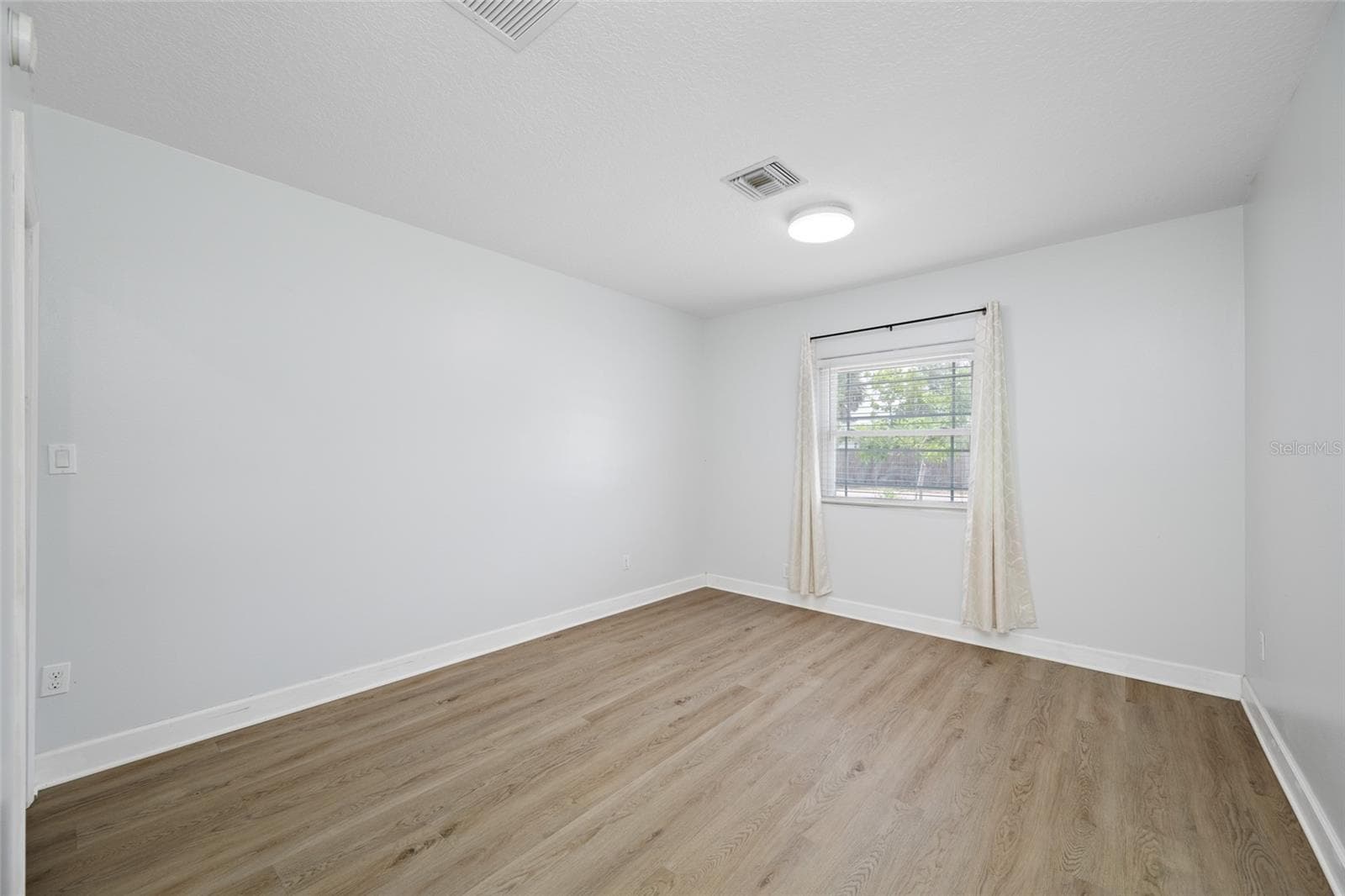 Single Family Residence at 4115 55TH AVENUE DR E, BRADENTON, photo 58 of 86