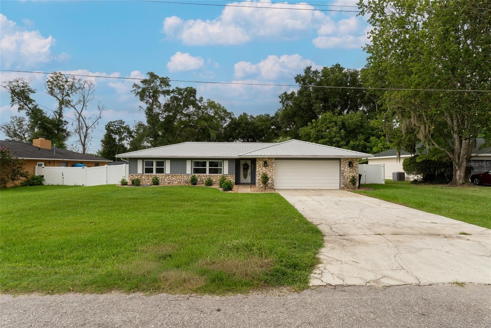 Single Family Residence at 5072 SE 27TH ST, OCALA, photo 2 of 74