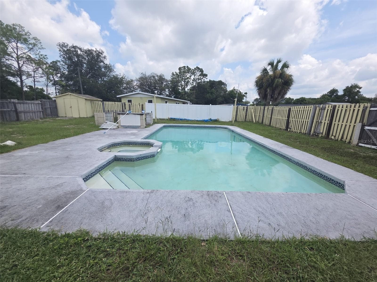 Huge Pool - 802 CRAWFORD ST, DELTONA