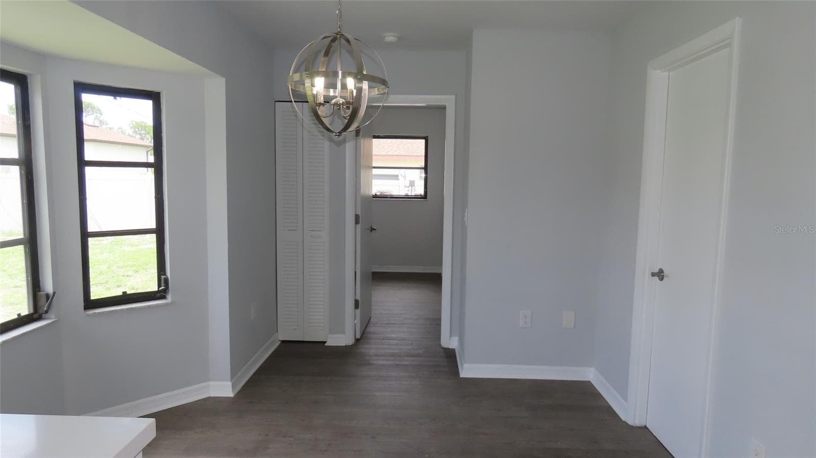 Single Family Residence at 807 NECTAR RD, VENICE, photo 19 of 37