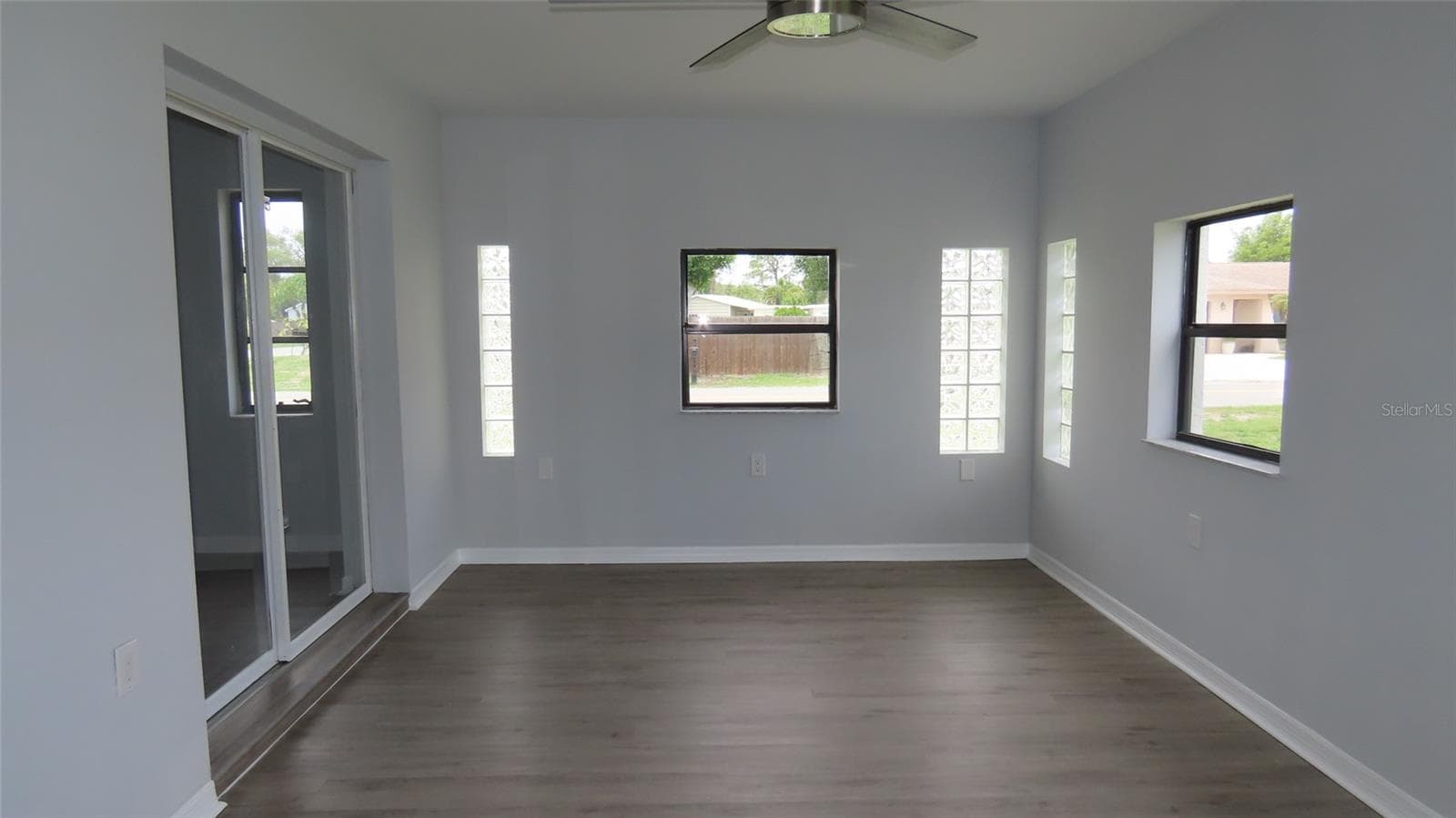 Single Family Residence at 807 NECTAR RD, VENICE, photo 27 of 37