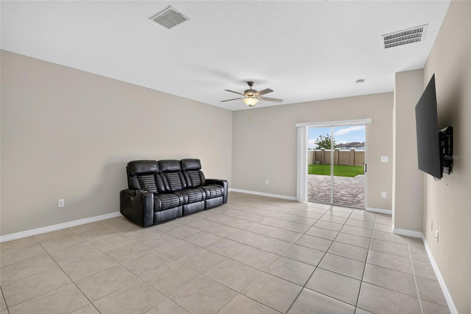 Greatroom - 31814 BARREL WAVE WAY, WESLEY CHAPEL