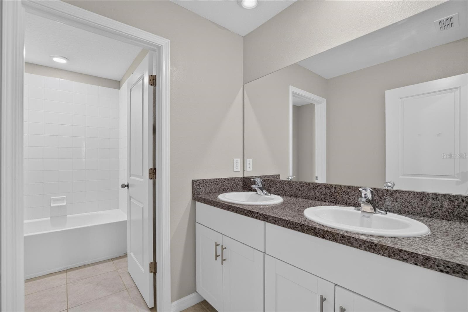 2nd Full Bathroom - 31814 BARREL WAVE WAY, WESLEY CHAPEL