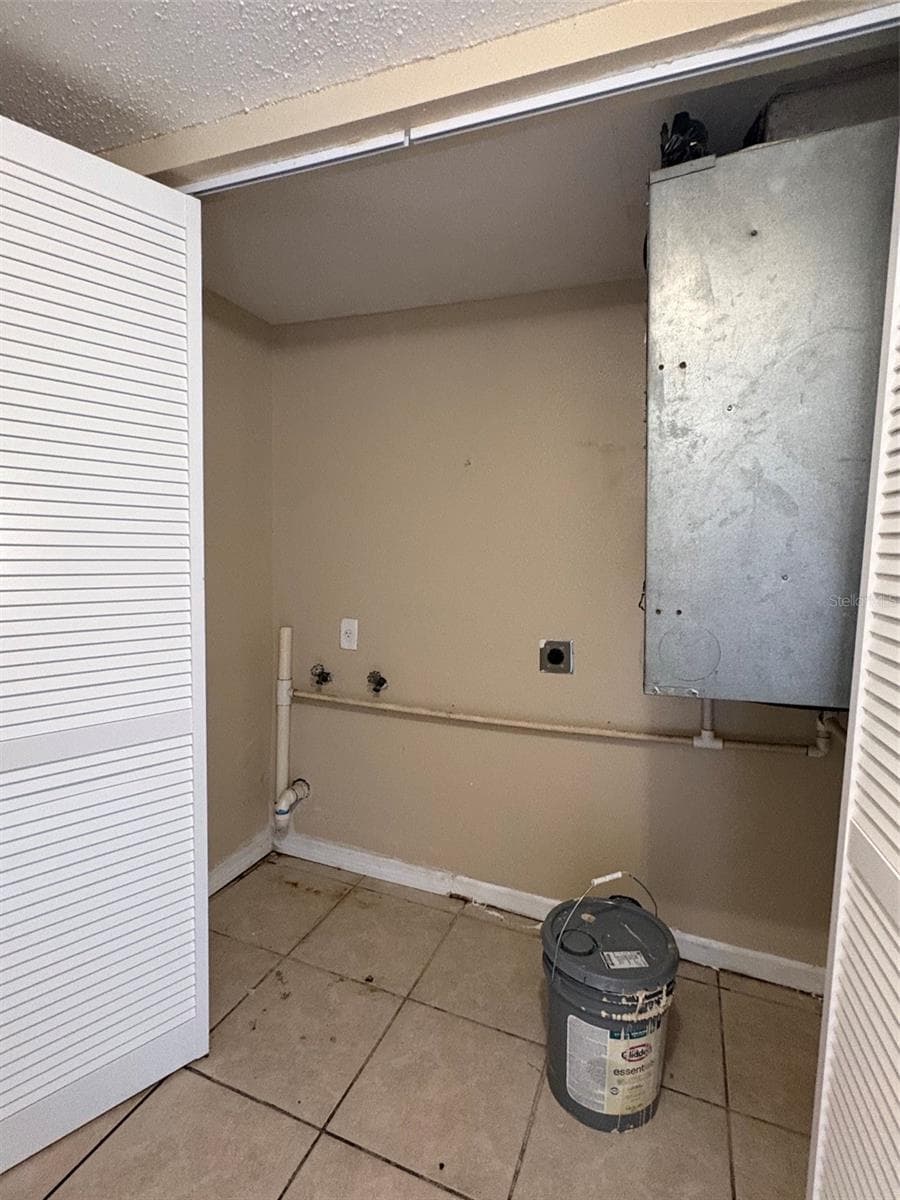 Condominium at 203 POINSETTIA PINE CT #102, TAMPA, photo 11 of 17