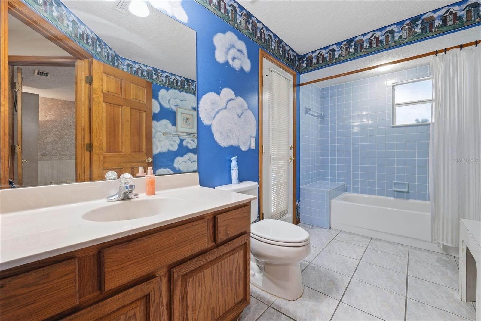Bathroom 2 - 2770 BUCKHORN OAKS DR, VALRICO