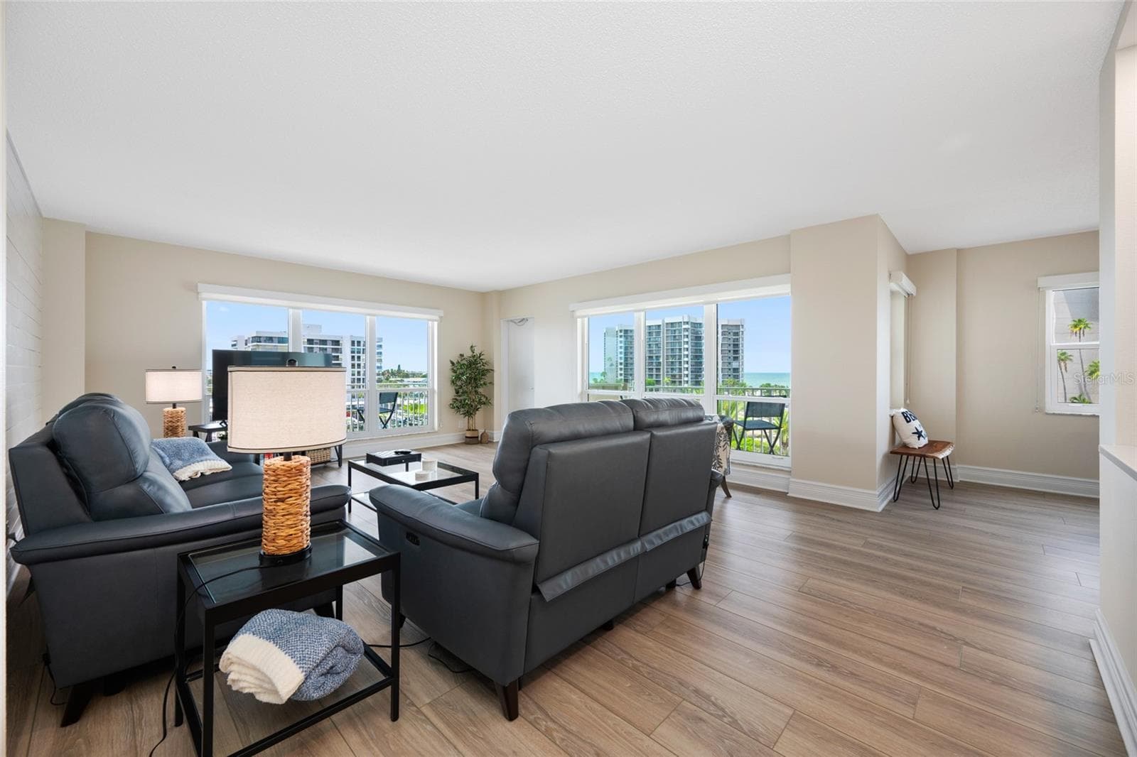 Condominium at 1621 GULF BLVD #501, CLEARWATER BEACH, photo 30 of 84