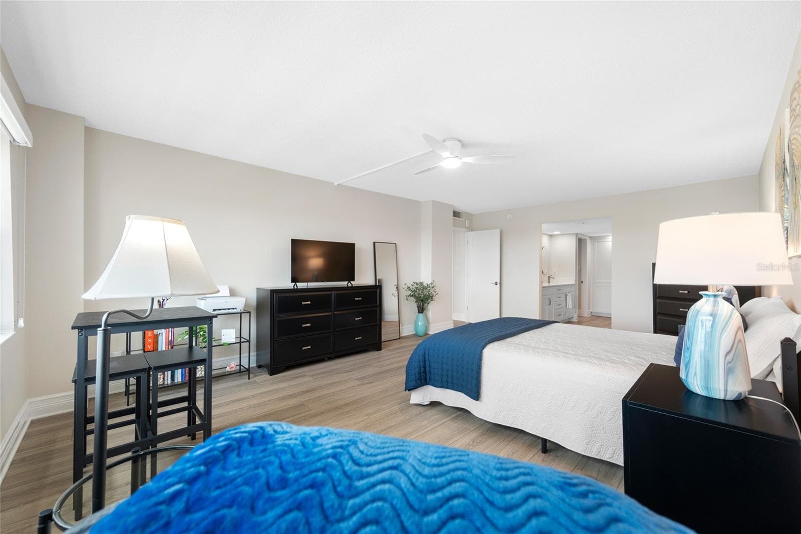 Condominium at 1621 GULF BLVD #501, CLEARWATER BEACH, photo 35 of 84