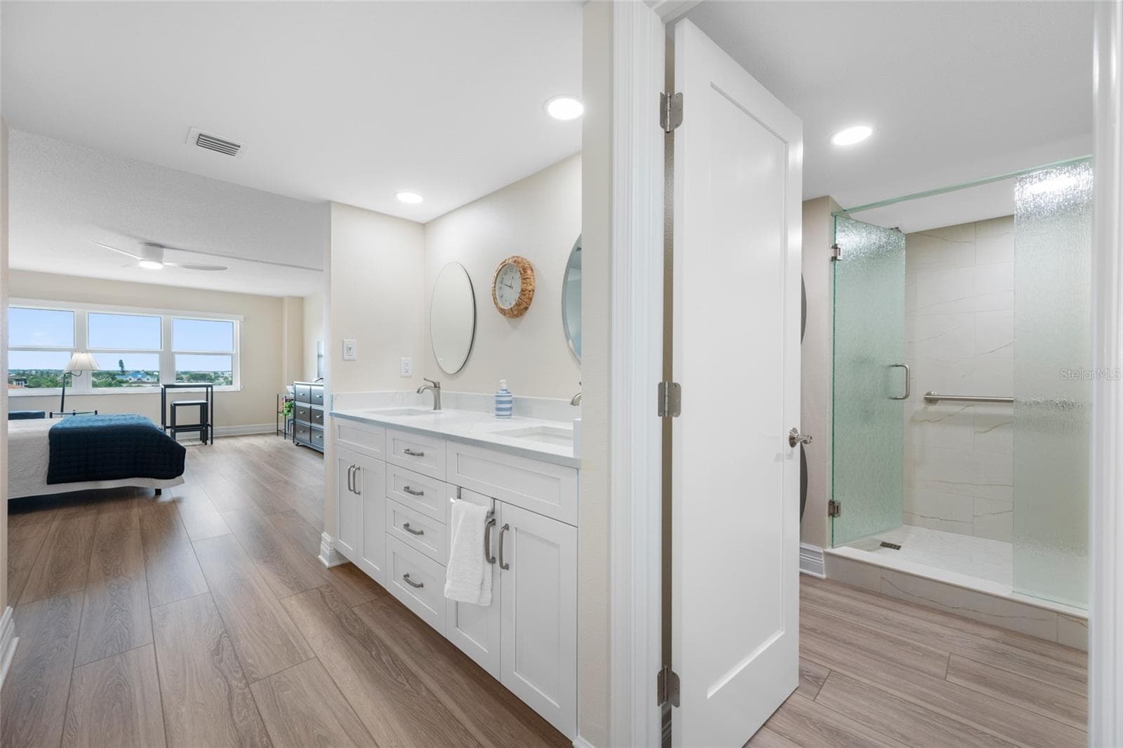 Condominium at 1621 GULF BLVD #501, CLEARWATER BEACH, photo 46 of 84