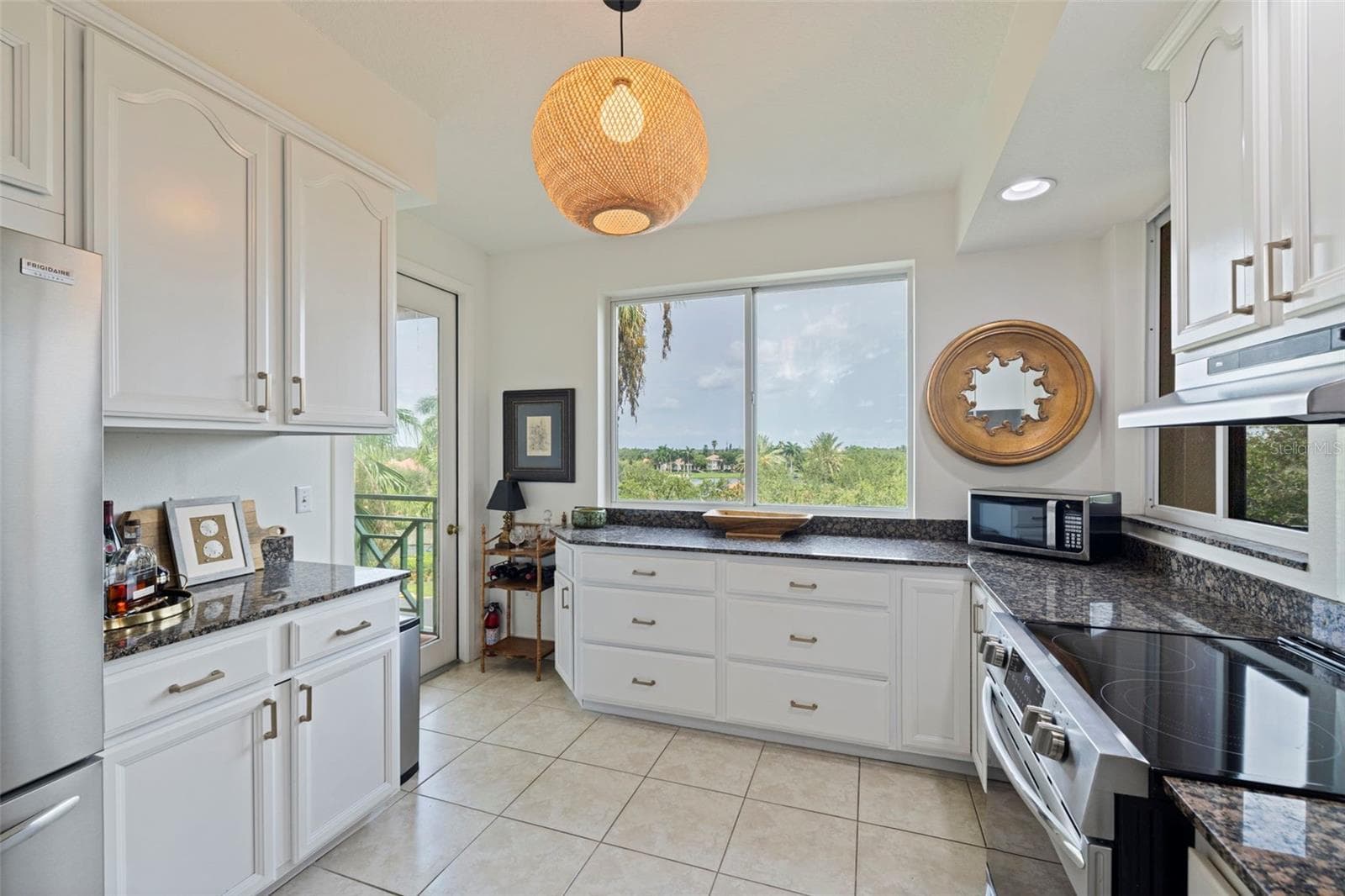 Condominium at 4737 DOLPHIN CAY LN S #401, ST PETERSBURG, photo 9 of 50