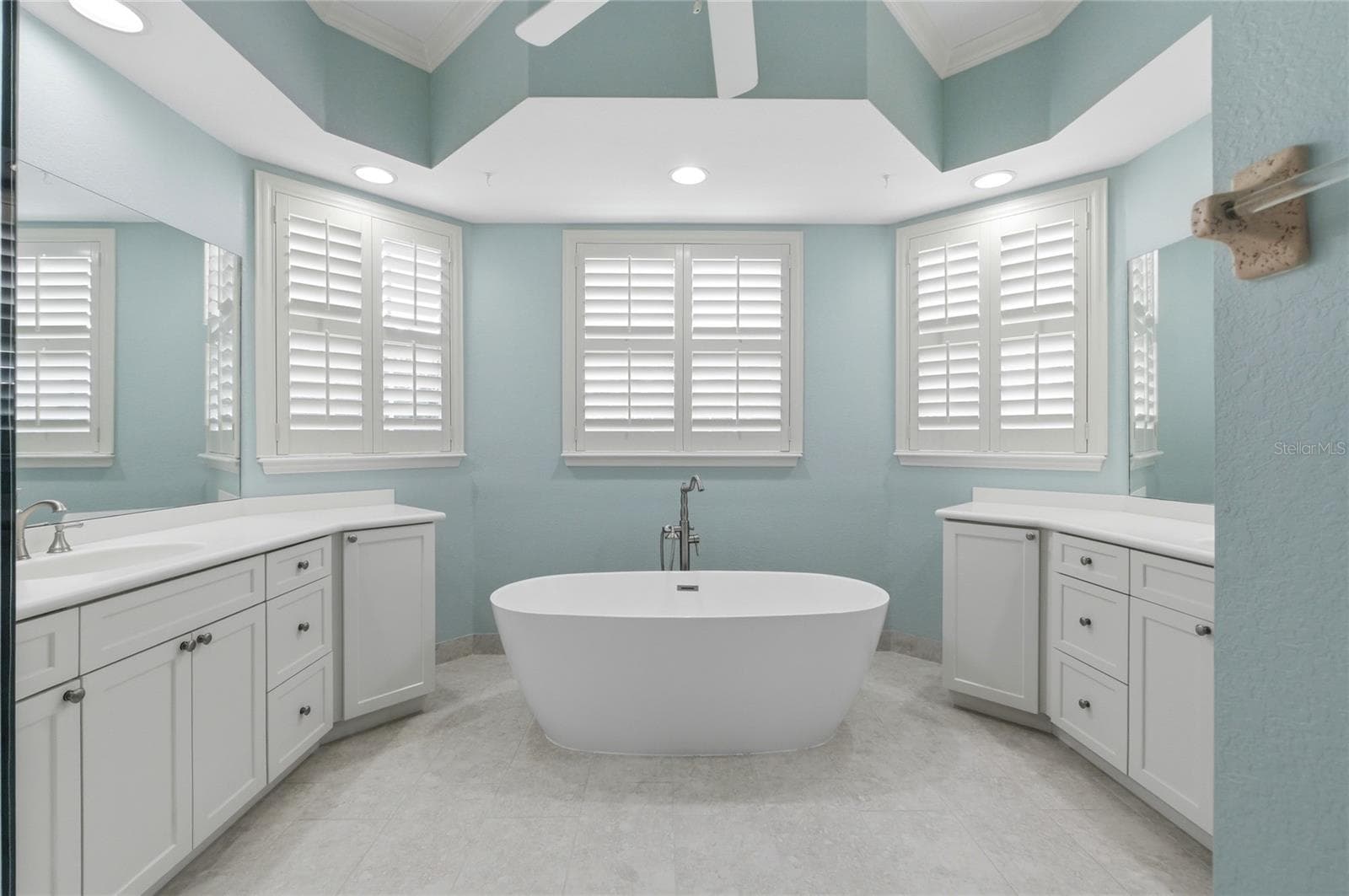 Dual Vanities - 4040 PALMA CEIA CIR, WINTER HAVEN