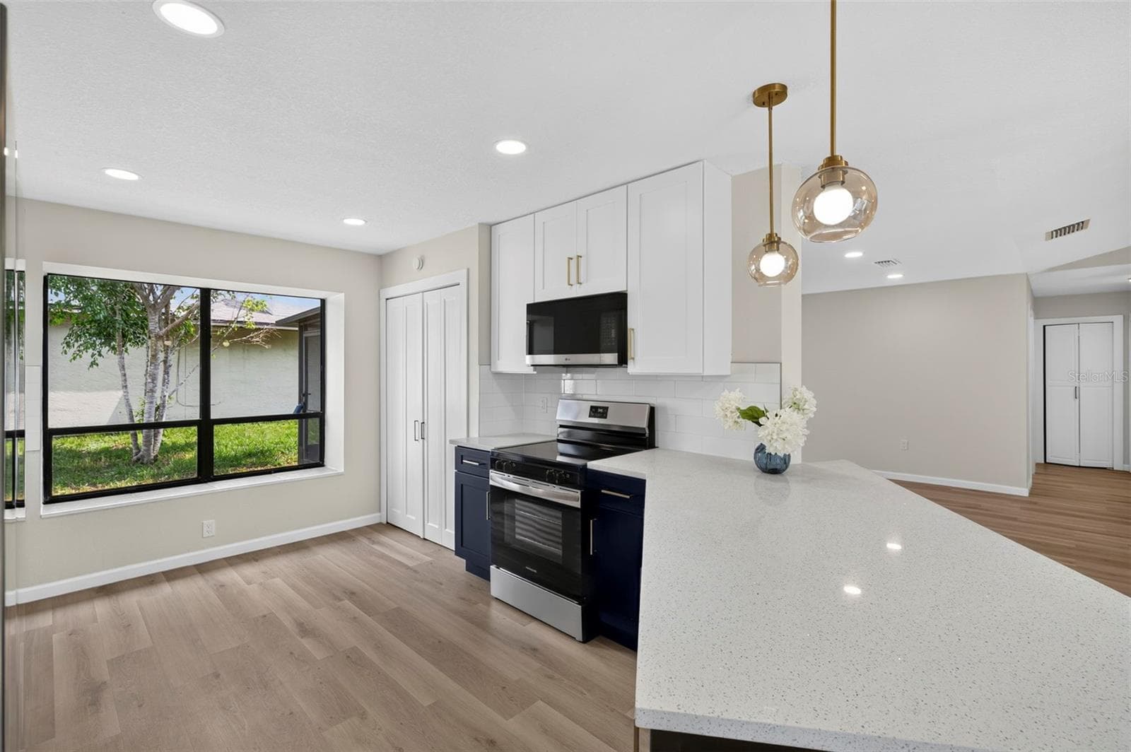 Single Family Residence at 647 BONNIE BLVD, PALM HARBOR, photo 15 of 45