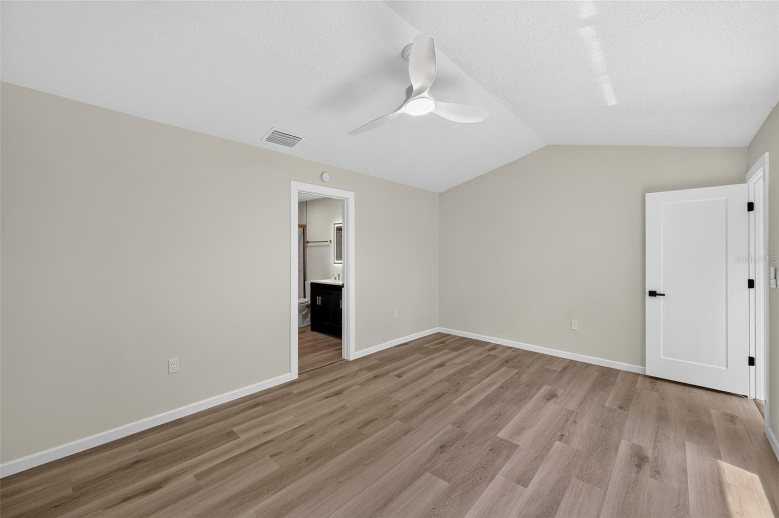 Single Family Residence at 647 BONNIE BLVD, PALM HARBOR, photo 19 of 45