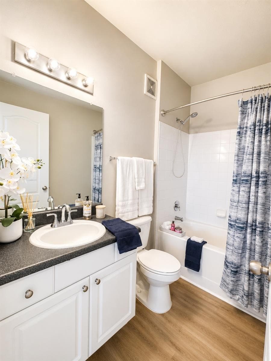 Condominium at 8813 VILLA VIEW CIR #204, ORLANDO, photo 17 of 25
