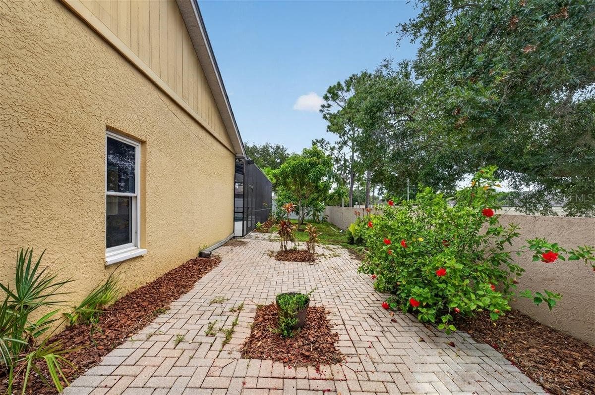 Single Family Residence at 11318 POCKET BROOK DR, TAMPA, photo 59 of 60