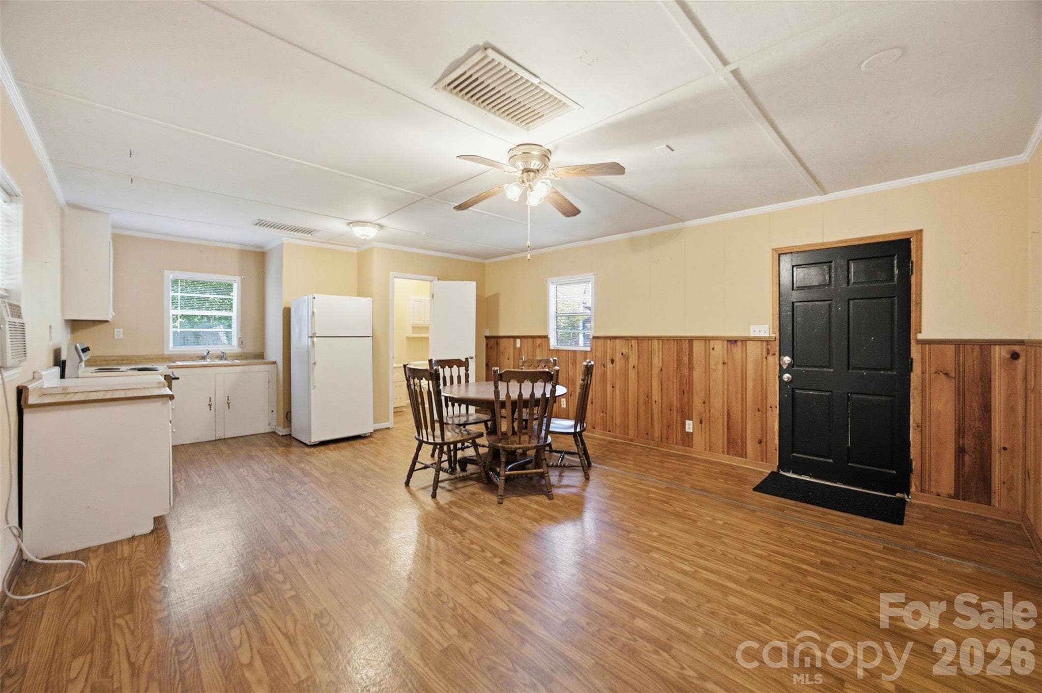 Single Family Residence at 125 Shady Bluff Drive, Gastonia, photo 12 of 37