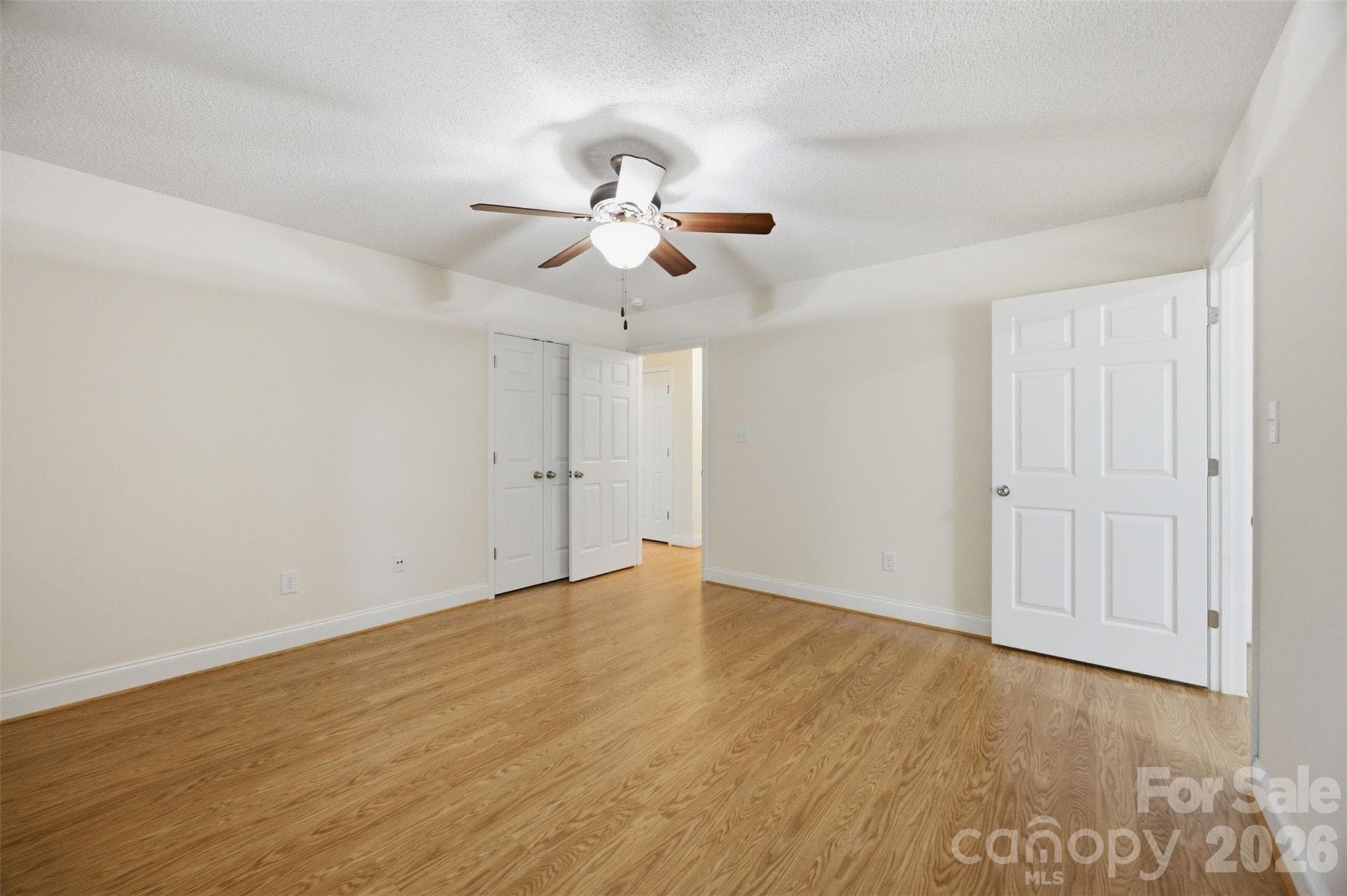 Single Family Residence at 125 Shady Bluff Drive, Gastonia, photo 21 of 37