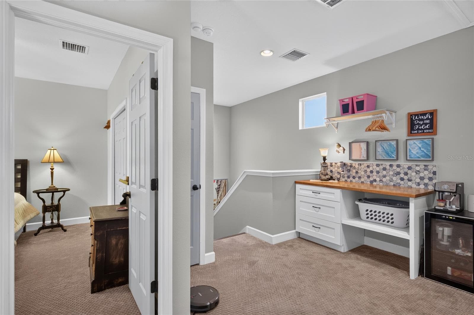 Upstairs Landing/Laundry - 6144 CLIFF HOUSE LN, RIVERVIEW