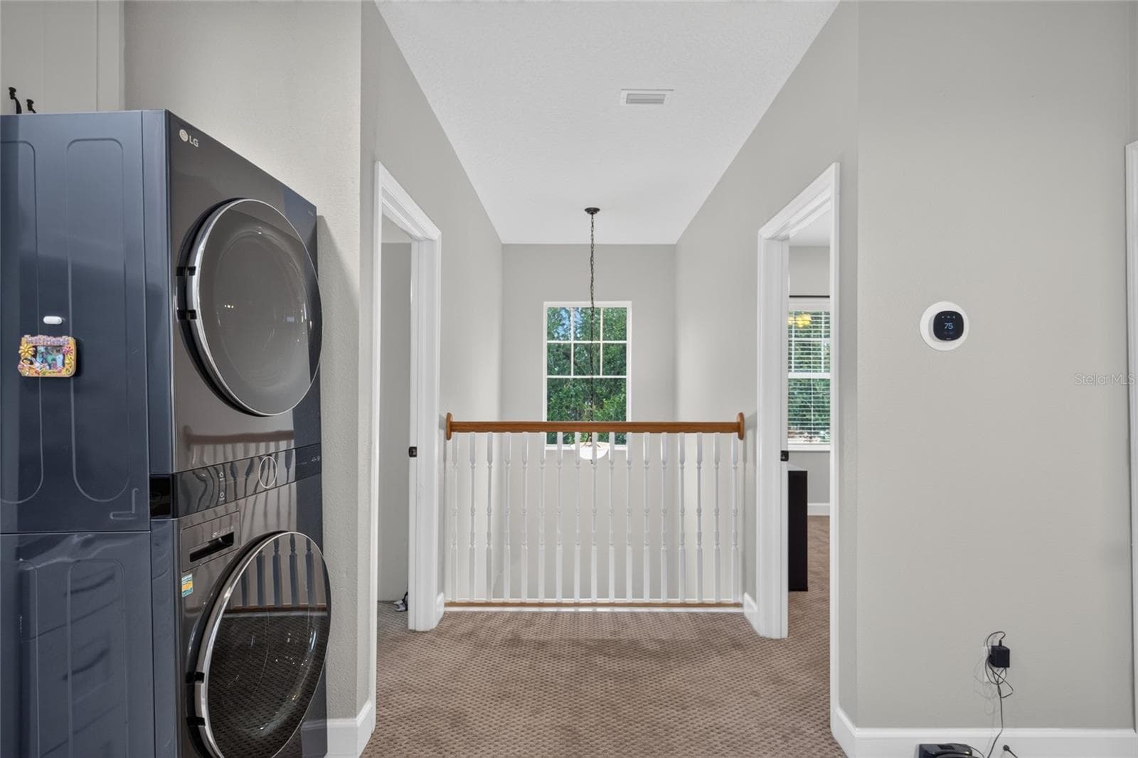 Laundry Landing - 6144 CLIFF HOUSE LN, RIVERVIEW