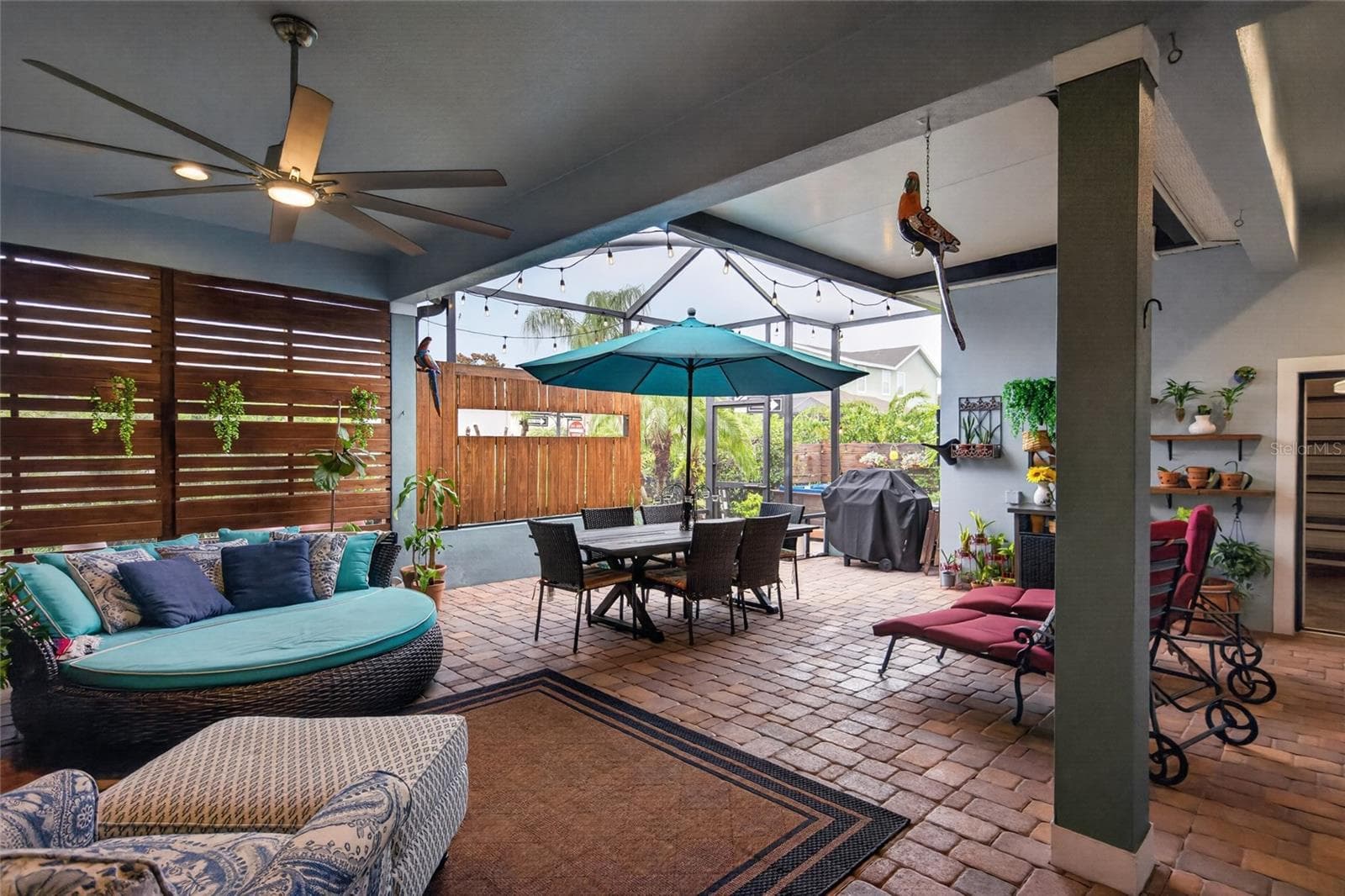 Expansive Covered Lanai - 6144 CLIFF HOUSE LN, RIVERVIEW