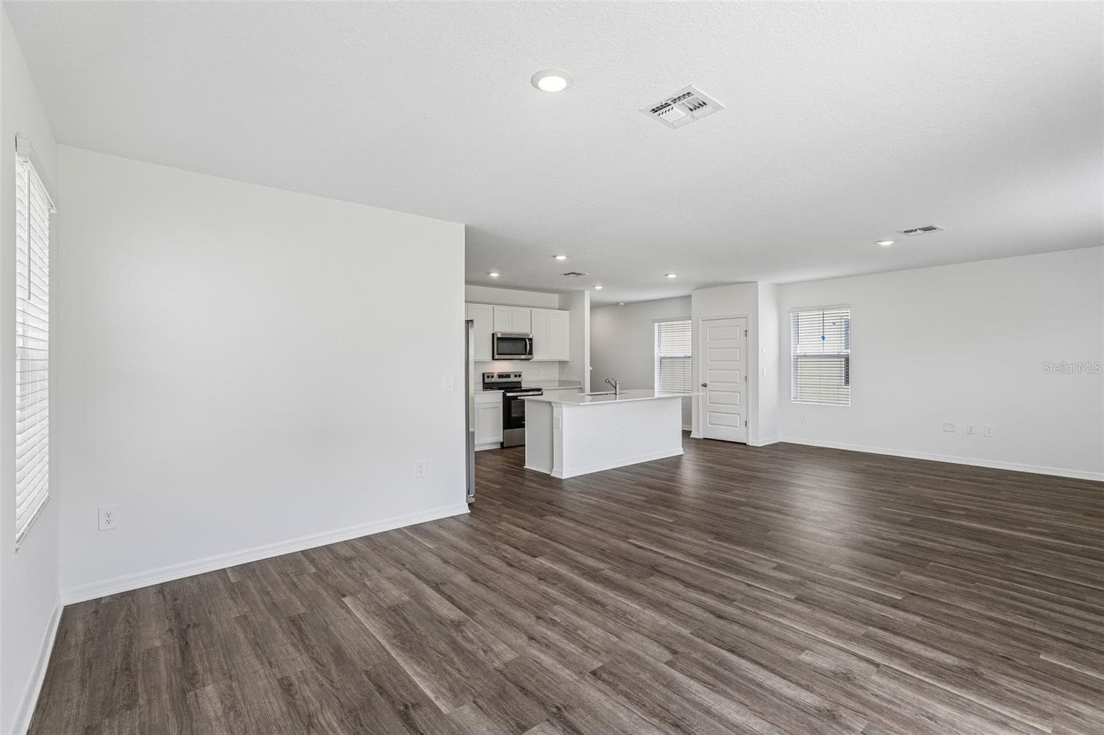 Single Family Residence at 4007 LIMEKLIN LOOP, DAVENPORT, photo 5 of 35